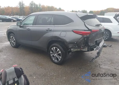 2022 Toyota Highlander Xle из США, поврежденный, VIN 5TDGZRBHXNS581295